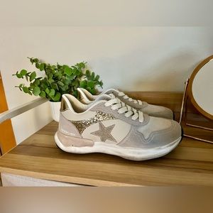 Vintage Havana Nude Tan Glitter Star Sneakers 7.5